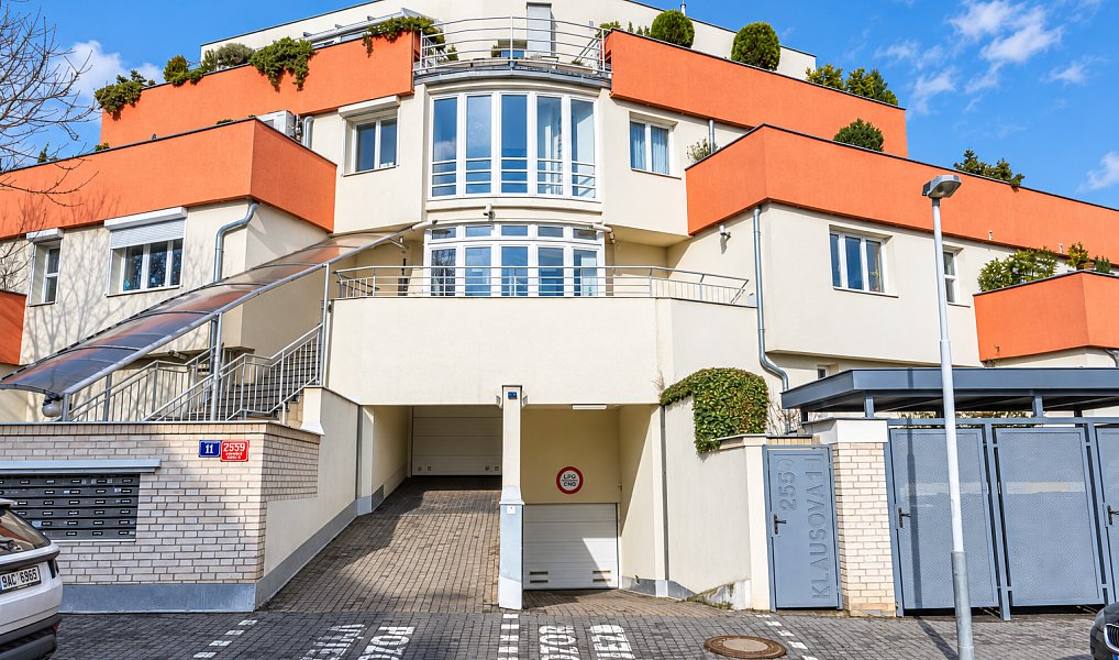 Prodej bytu 4+kk 135 m², Praha – náhled fotky 8