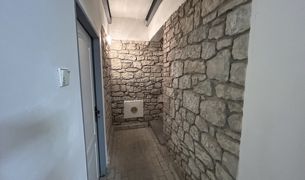 Pronájem obchodních prostor 31 m², Louny – náhled fotky 8