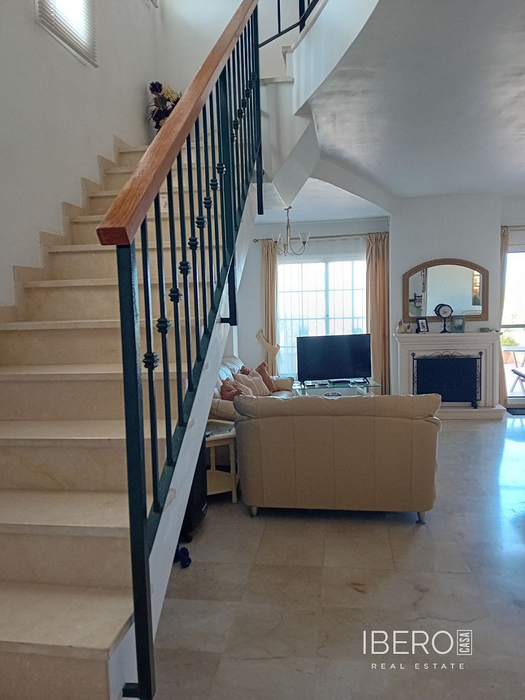 Prodej domu 193 m² s pozemkem 125 m² - Vista 5