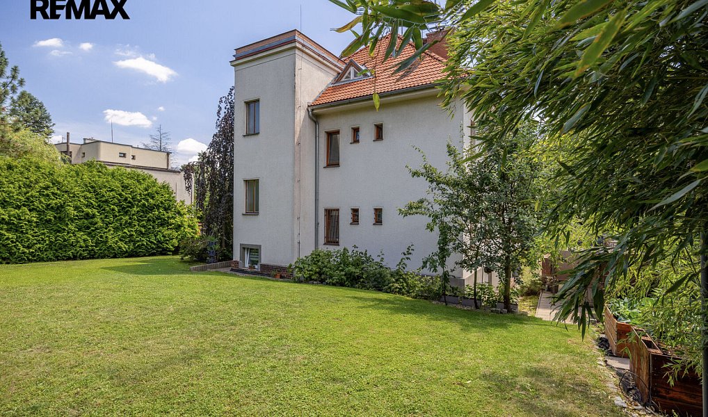 Prodej domu 400 m² s pozemkem 1 009 m², Praha – náhled fotky 4