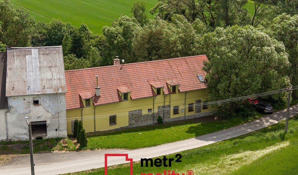 Prodej domu 400 m² s pozemkem 3 894 m², Bouzov – náhled fotky 35