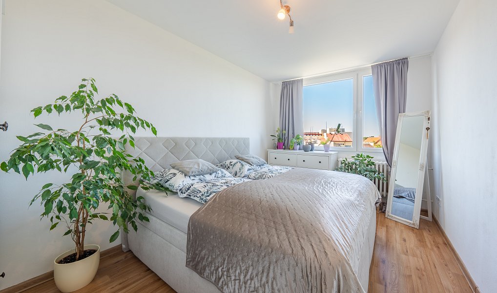 Prodej bytu 3+1 77 m², Nové Strašecí – náhled fotky 13