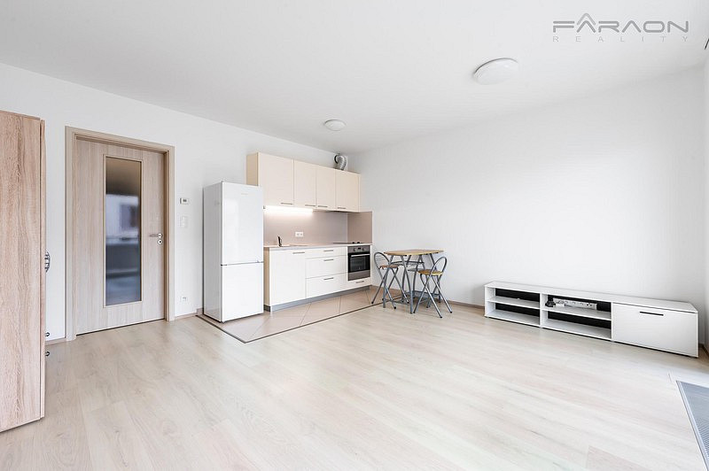 Prodej bytu 1+kk 40 m² — photo 2