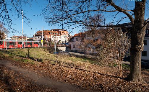 Prodej komerčního pozemku 513 m², Klapkova, Praha 8 - Kobylisy