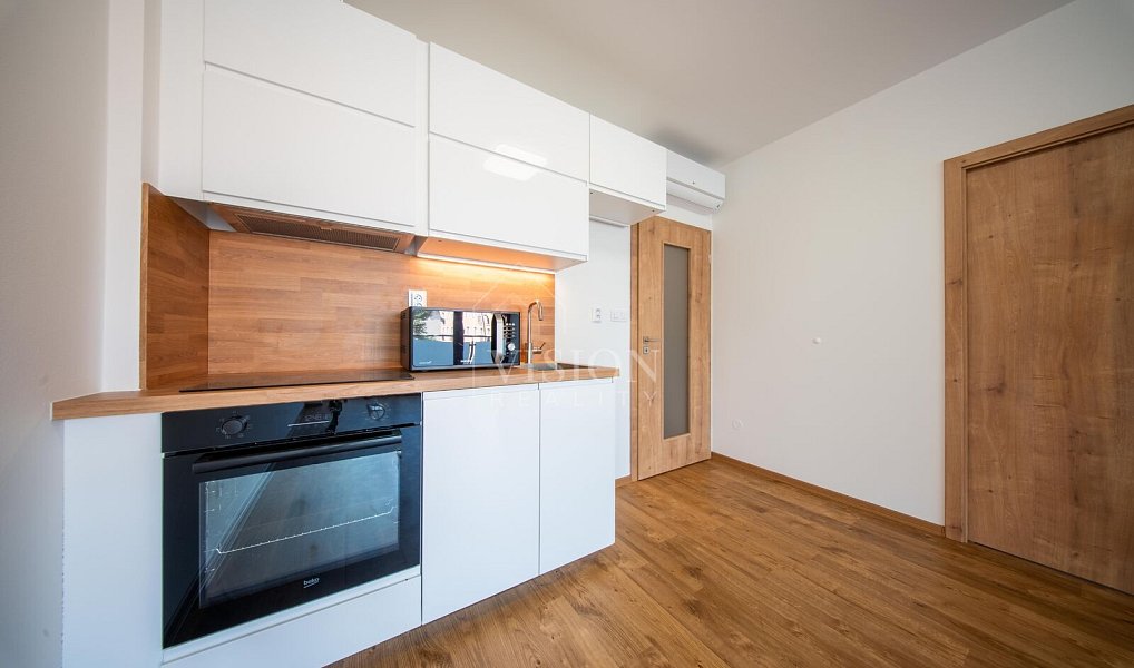 Pronájem bytu 2+kk 52 m², Sezimovo Ústí – náhled fotky 2