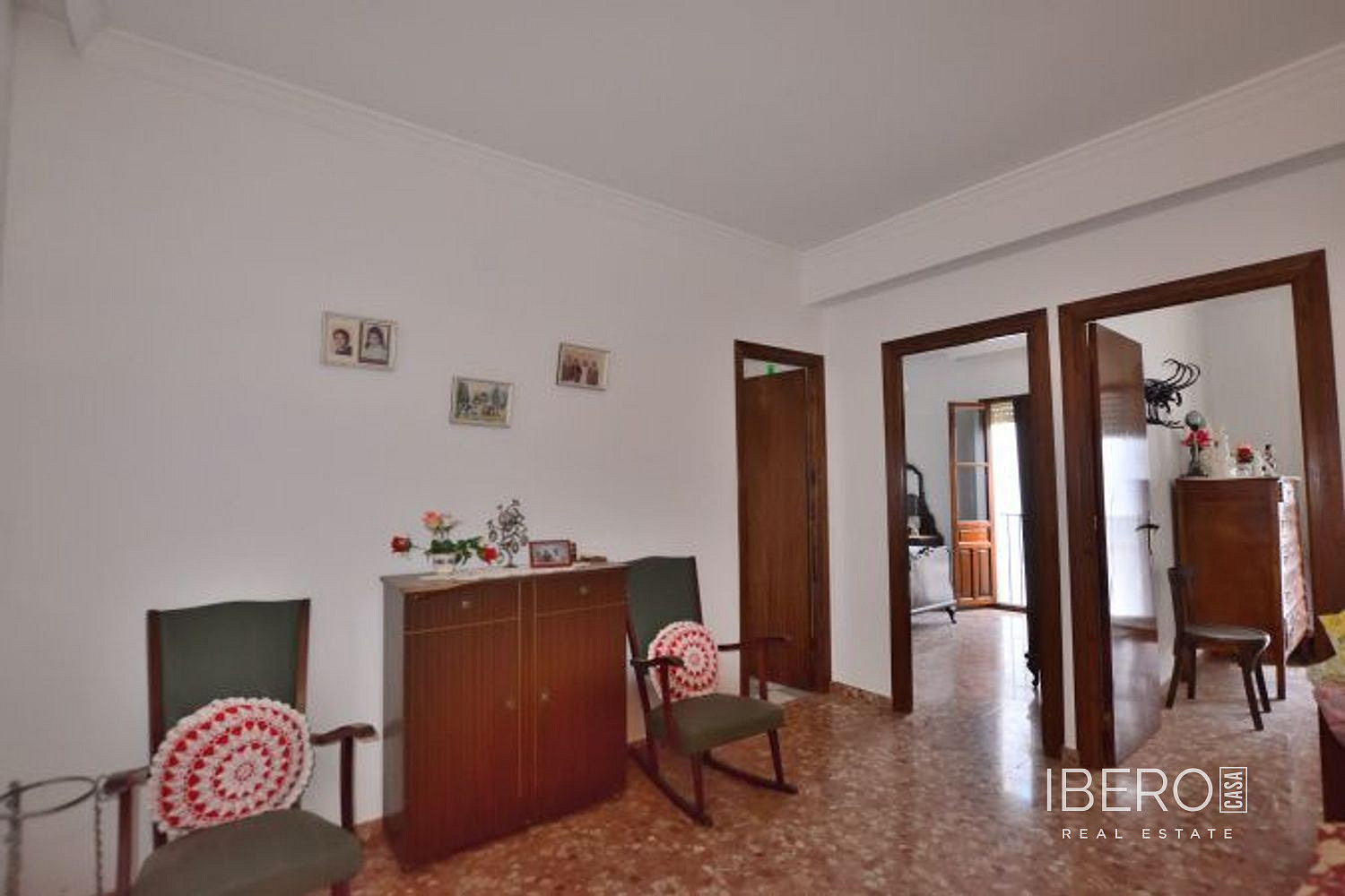 Prodej domu 200 m² s pozemkem 145 m² — photo 2