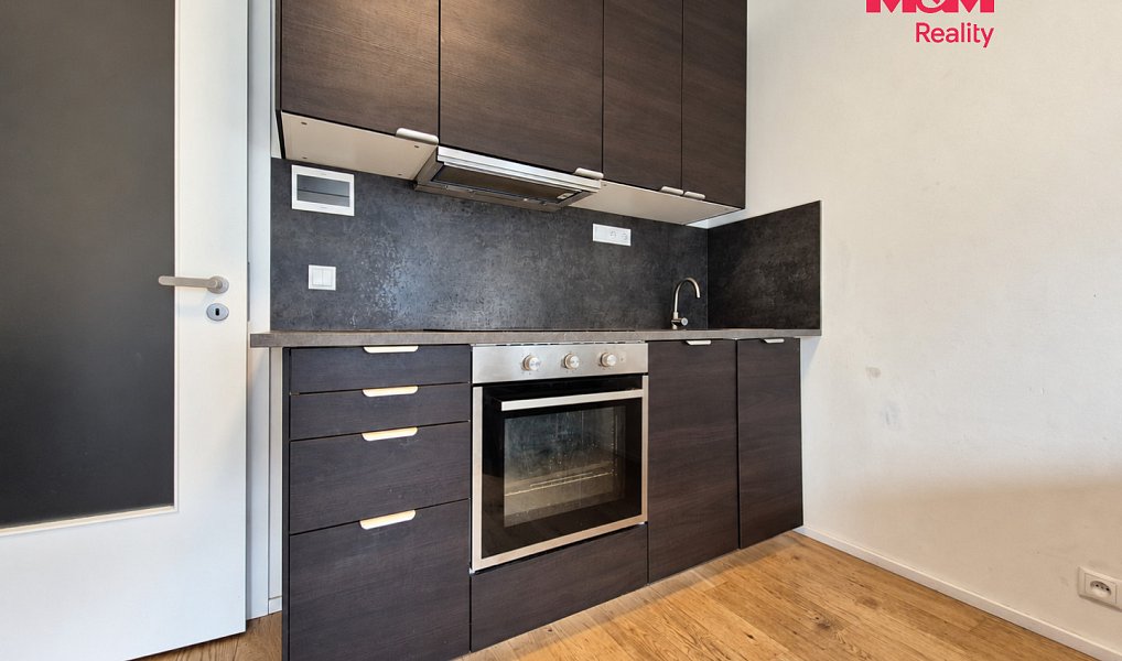 Pronájem bytu 1+kk 27 m², Praha – náhled fotky 3