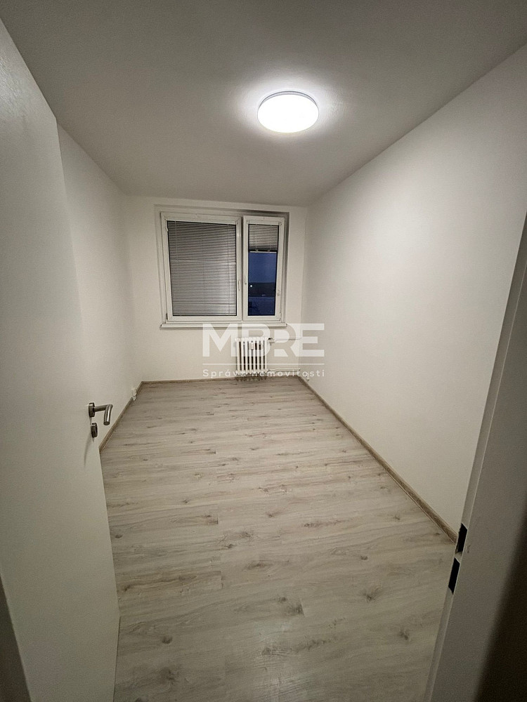 Pronájem bytu 2+kk 39 m² – fotografie 5