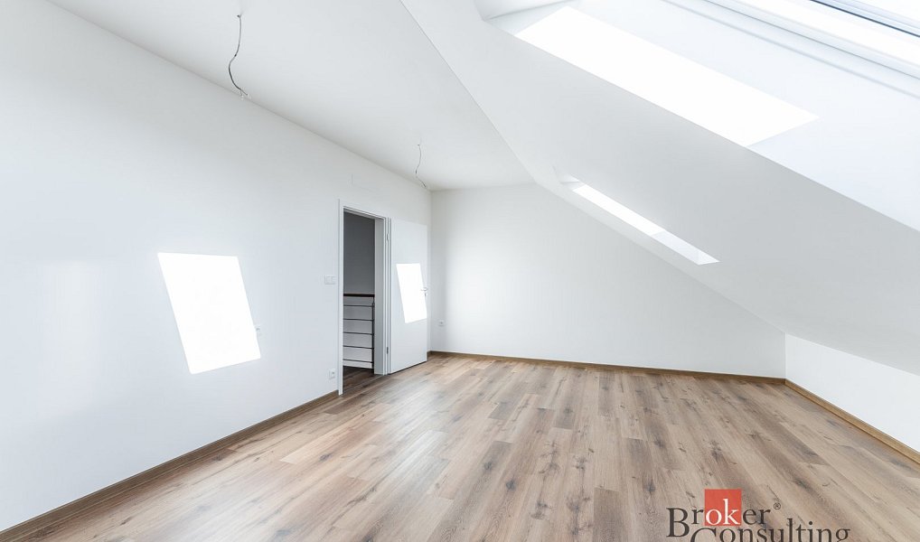 Prodej domu 148 m² s pozemkem 313 m², Ořech – náhled fotky 6