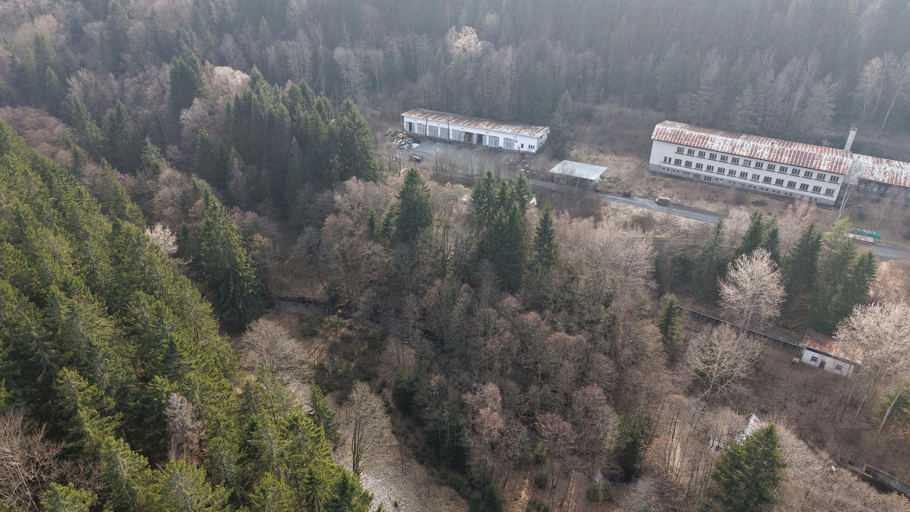 Prodej stavebního pozemku 1 000 m² – fotografie 2