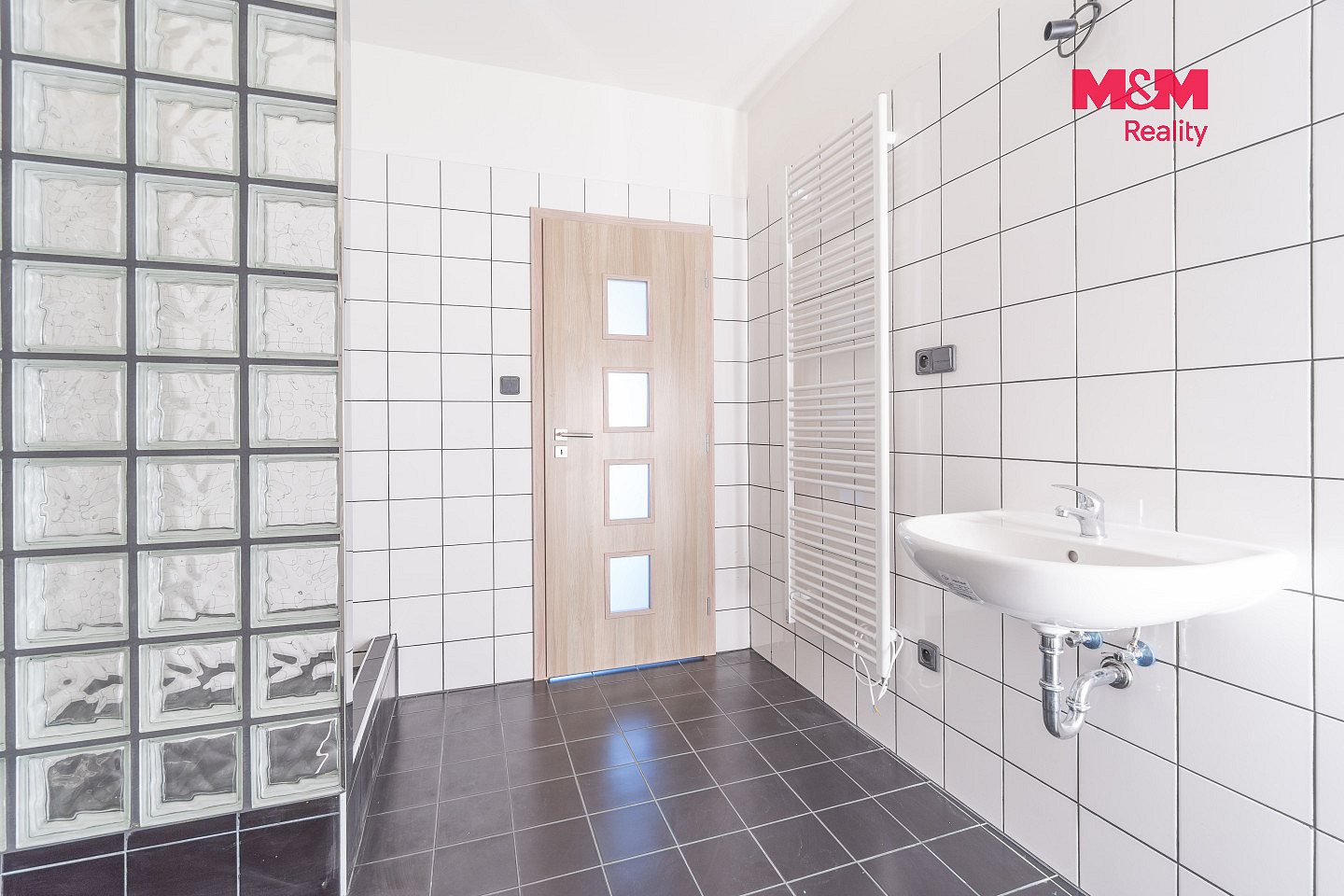 Pronájem bytu 1+kk 43 m² – pohled 3