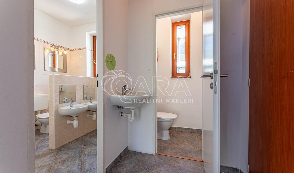 Pronájem komerčního objektu (jiného typu) 75 m², Praha – náhled fotky 11