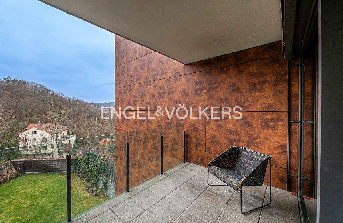Pronájem bytu 4+kk 118 m² – fotografie 3