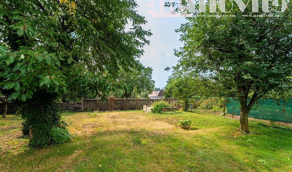 Prodej domu 153 m² s pozemkem 961 m², Týnec nad Labem – náhled fotky 24