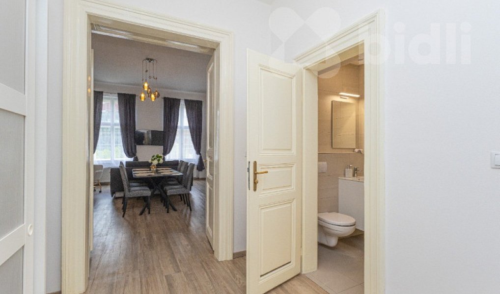 Pronájem bytu 2+kk 95 m², Praha – náhled fotky 3
