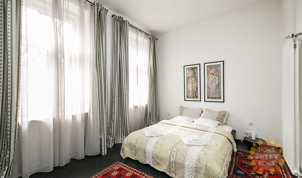 Pronájem bytu 4+1 134 m², Praha – náhled fotky 4