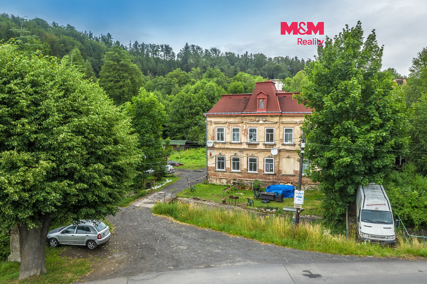 Prodej nájemního domu, činžáku 196 m²