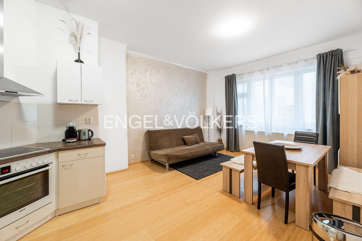 Pronájem bytu 3+kk 102 m²