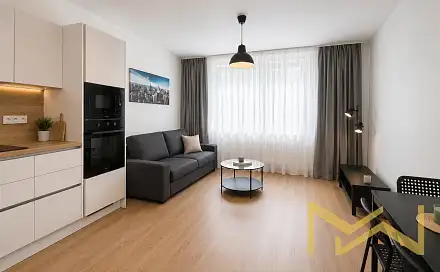 Pronájem bytu 3+kk 87 m²