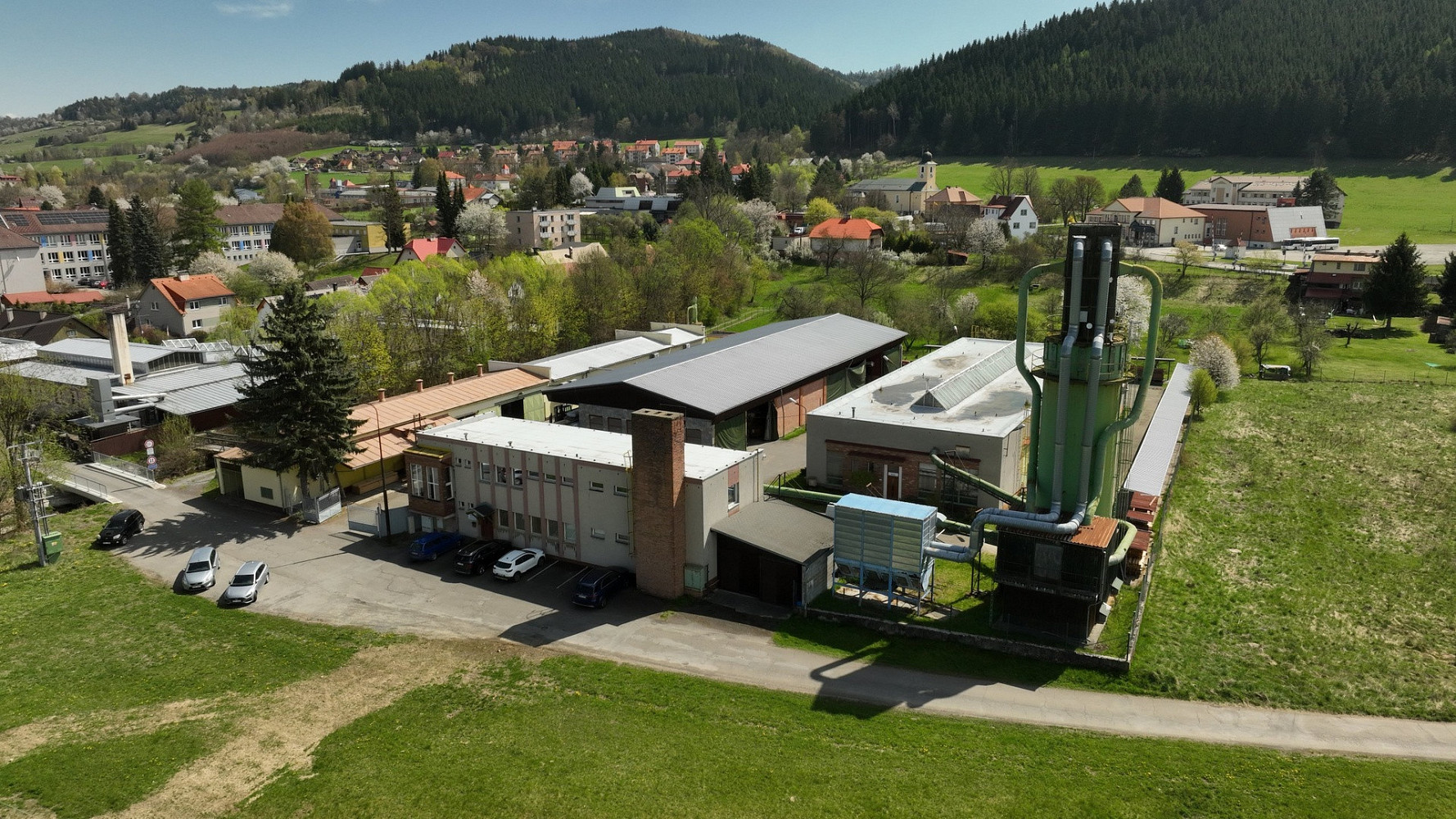 Prodej výrobních prostor 1 913 m²