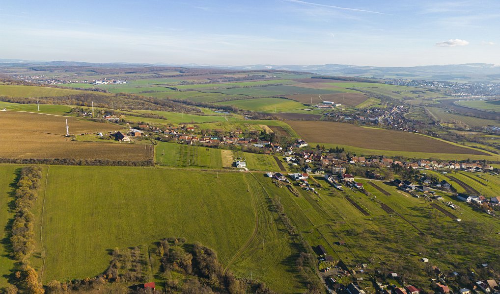 Prodej stavebního pozemku 2 487 m², Hradčovice – náhled fotky 4