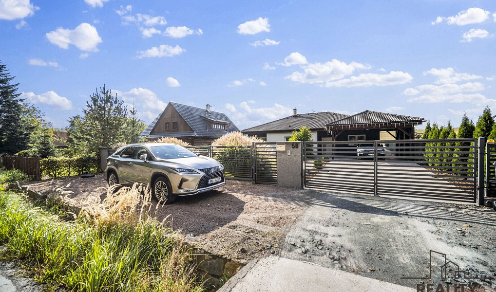 Prodej domu 200 m² s pozemkem 1 061 m², Choltice – náhled fotky 12