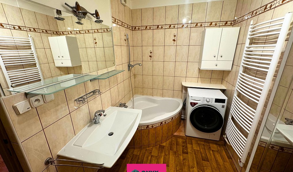Prodej domu 214 m² s pozemkem 435 m², Rousínov – náhled fotky 13