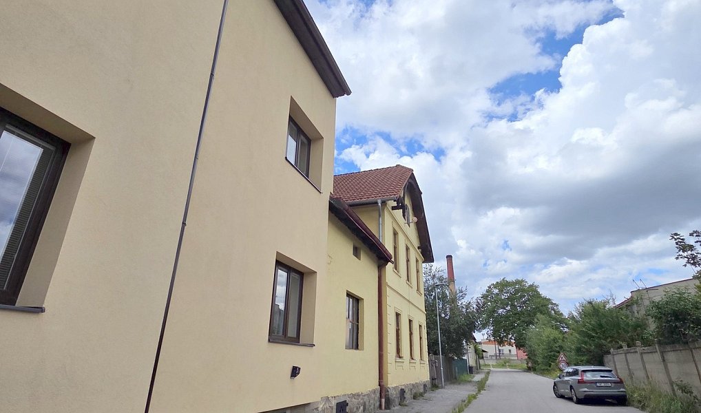 Prodej domu 143 m² s pozemkem 553 m², České Velenice – náhled fotky 32