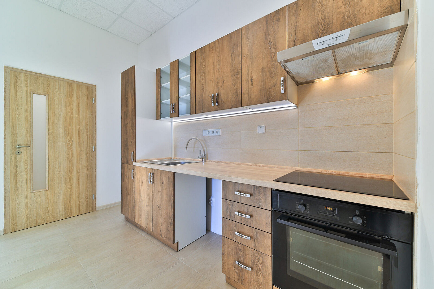 Pronájem bytu 3+1 56 m² – fotografie 2