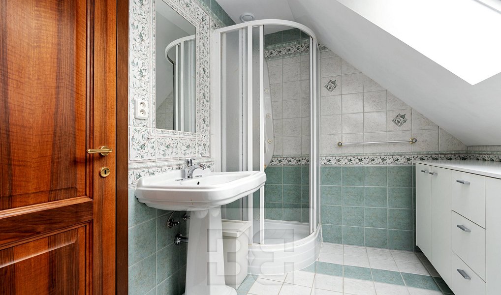 Prodej domu 170 m² s pozemkem 1 332 m², Kunice – náhled fotky 21