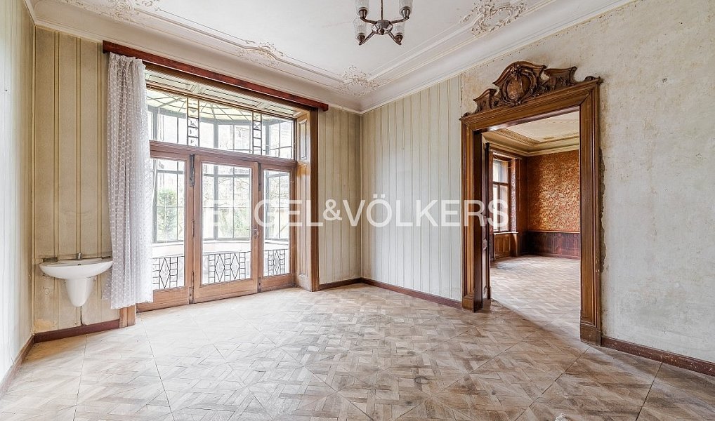 Prodej domu 400 m² s pozemkem 915 m², Praha – náhled fotky 3