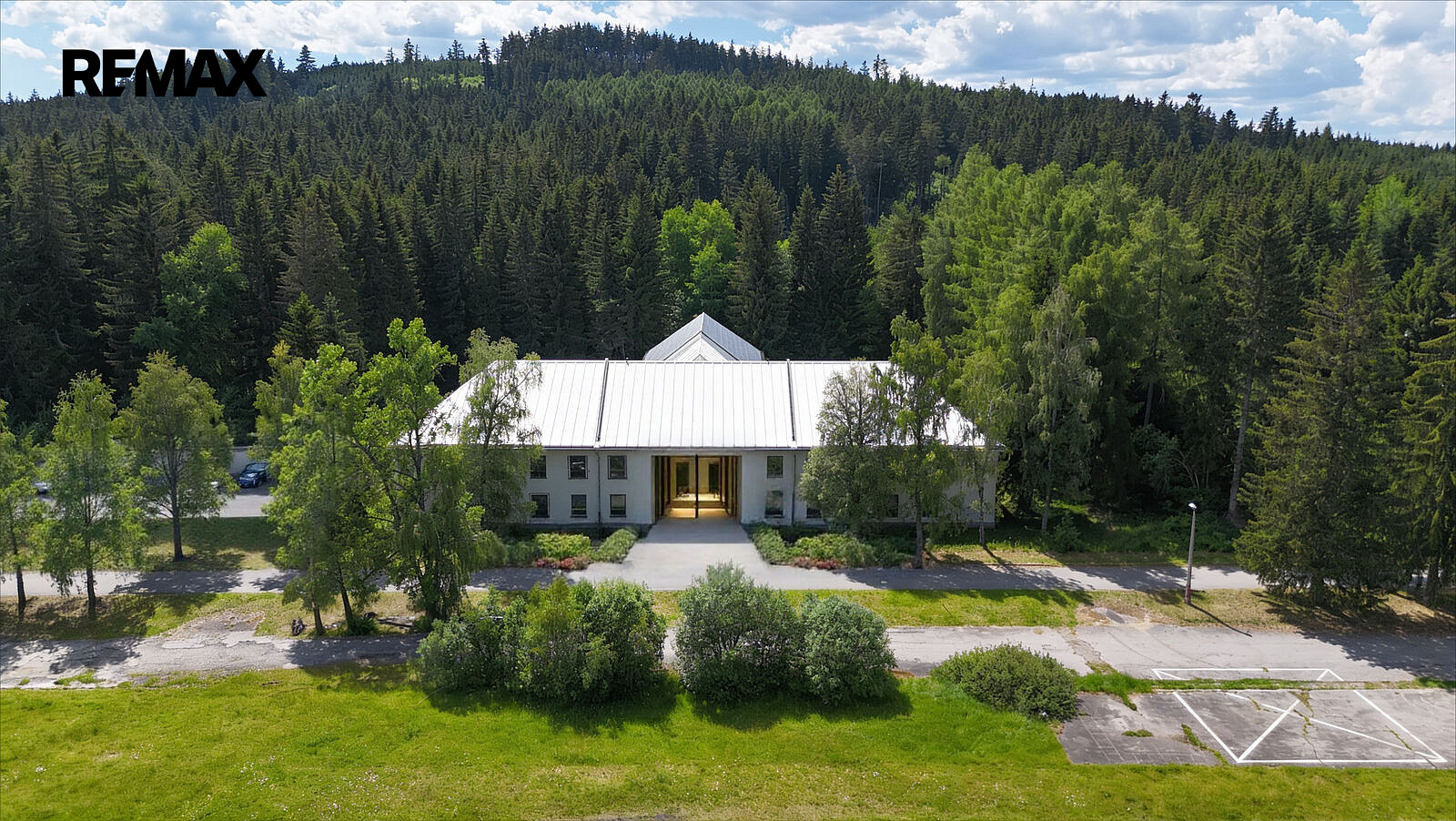 Prodej ubytovacího objektu 4 000 m² – fotografie 2