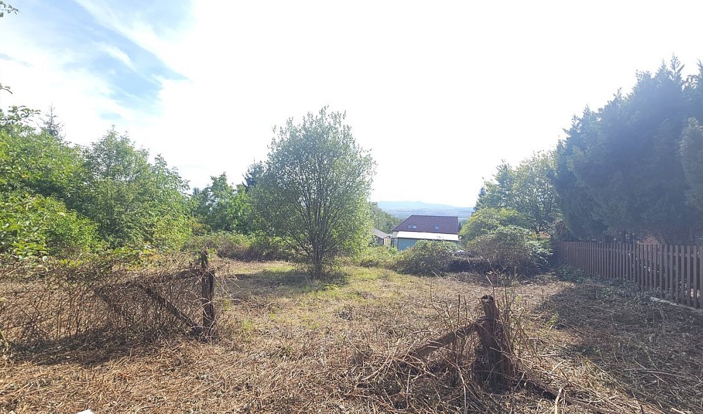 Prodej stavebního pozemku 873 m², Krupka – náhled fotky 3