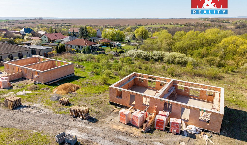 Prodej stavebního pozemku 831 m², Hrušovany – náhled fotky 12