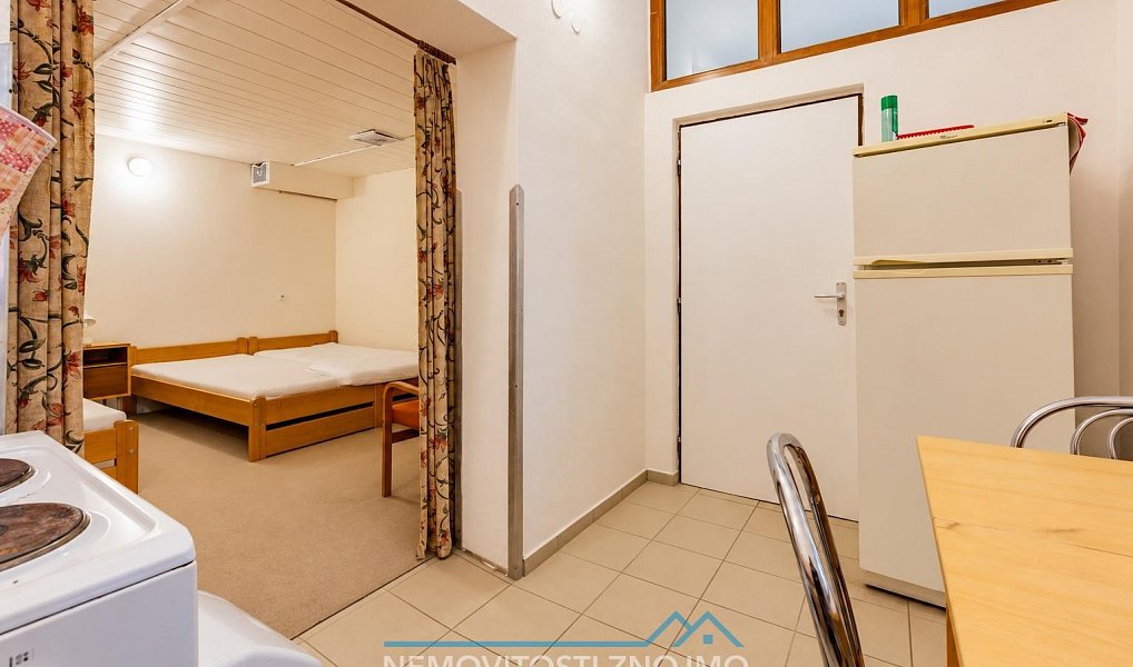 Prodej chaty/chalupy 180 m² s pozemkem 200 m², Štítary – náhled fotky 29