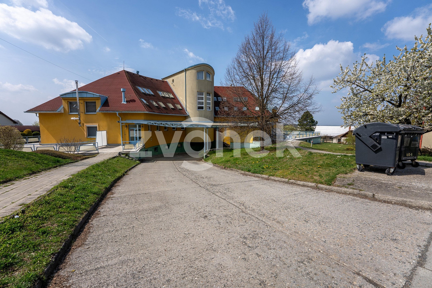 Prodej garáže 18 m2, Zlín - Kudlov