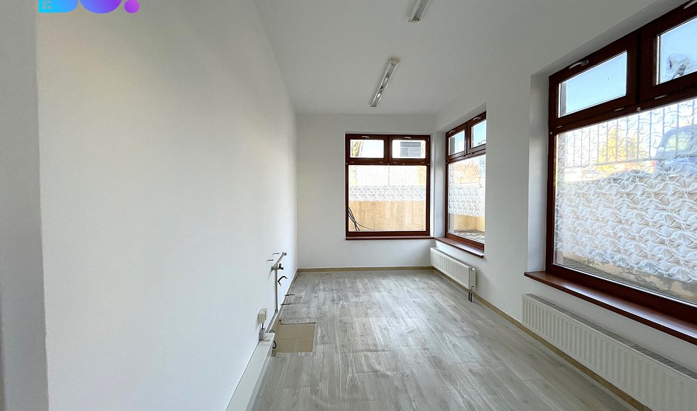 Pronájem obchodních prostor 78 m², Třeboň – náhled fotky 3