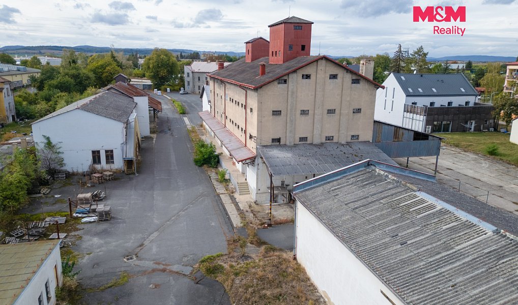 Prodej zemědělského objektu 5 000 m², Podbořany – náhled fotky 3
