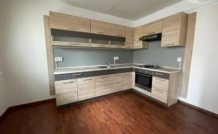 Pronájem bytu 3+1 55 m², Jana Kubelíka, Most