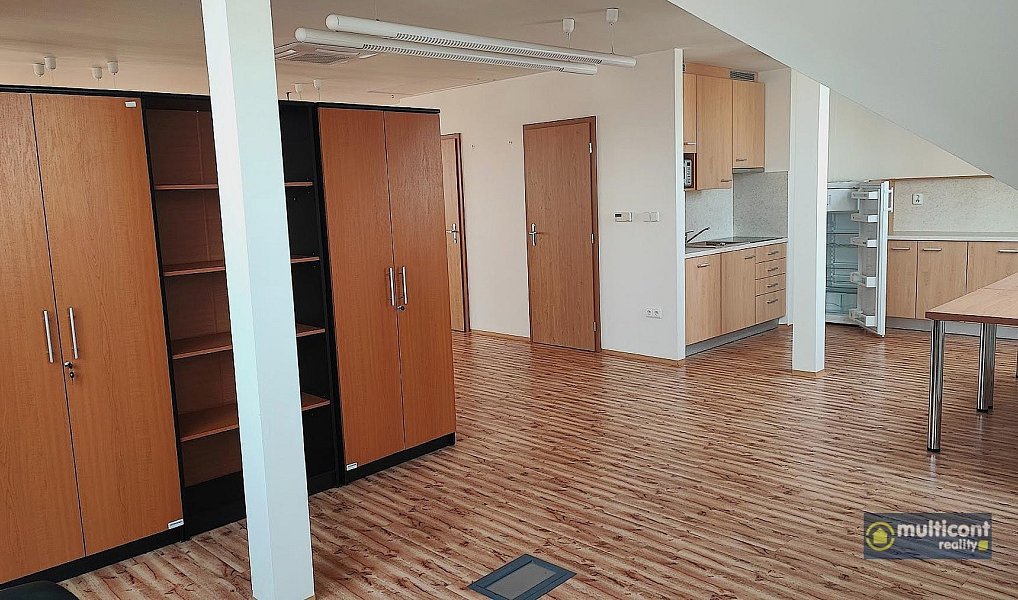 Pronájem kanceláře 118 m², Vyškov – náhled fotky 15