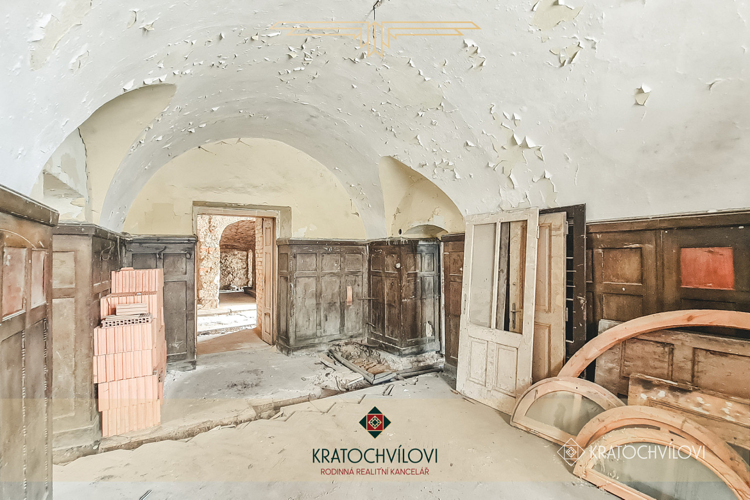 Komerční objekt v srdci historického města Netolice Mírové náměstí – další