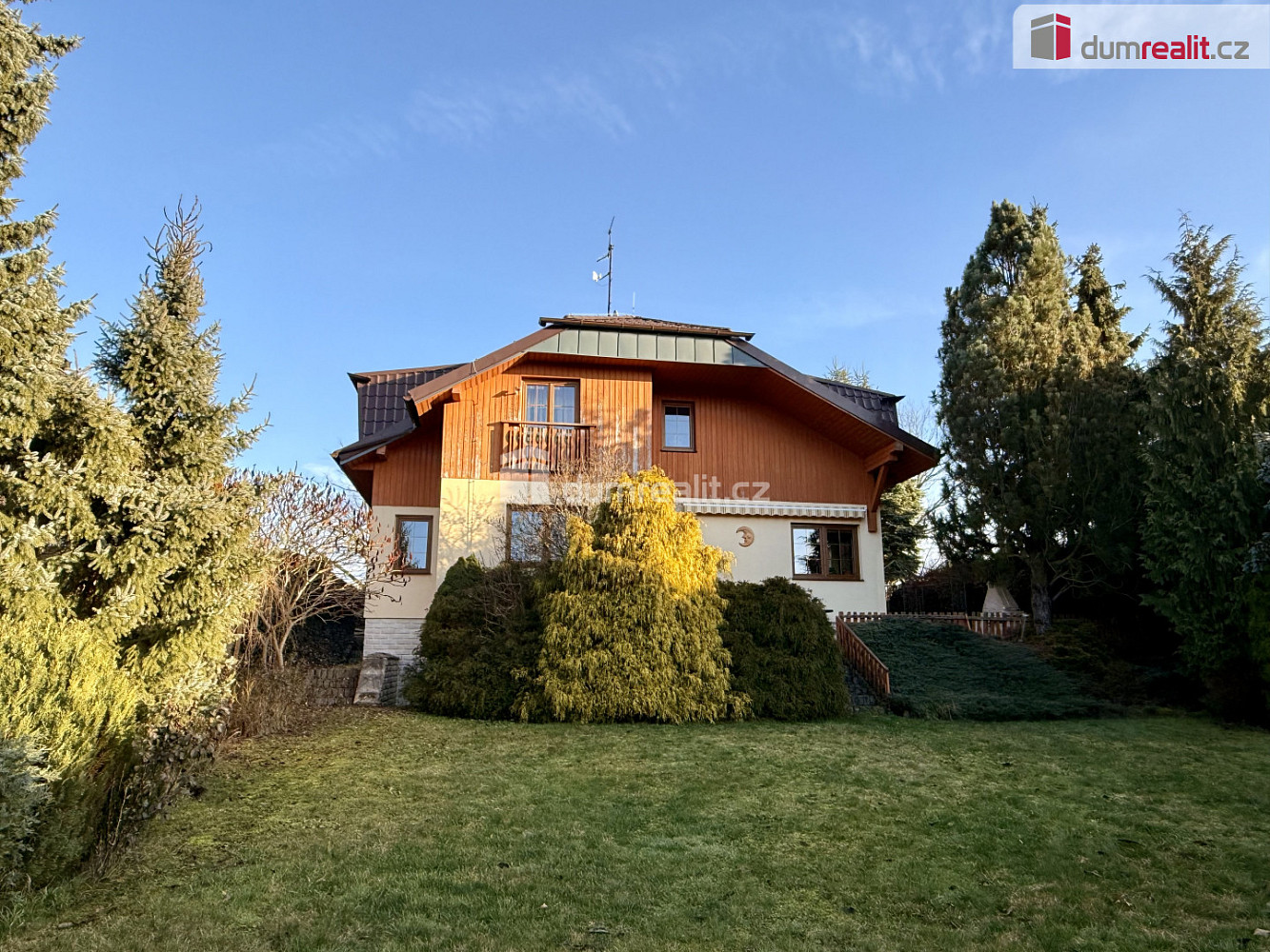 Prodej domu 330 m² s pozemkem 944 m² — photo 2