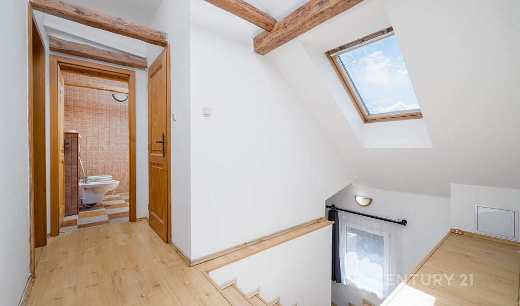 Prodej domu 241 m² s pozemkem 428 m², Chlumec – náhled fotky 29