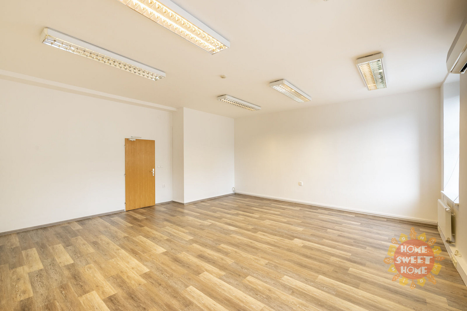 Pronájem kanceláře 41 m² – fotografie 4