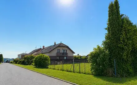 Prodej stavebního pozemku 1 047 m², Bezejmená, Dub nad Moravou, okres Olomouc