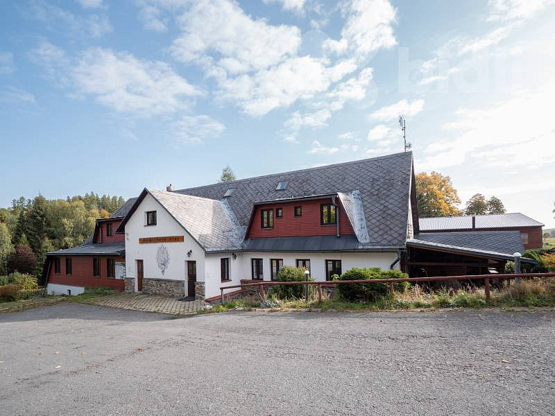Prodej komerčního objektu (jiného typu) 2 705 m² — photo 2