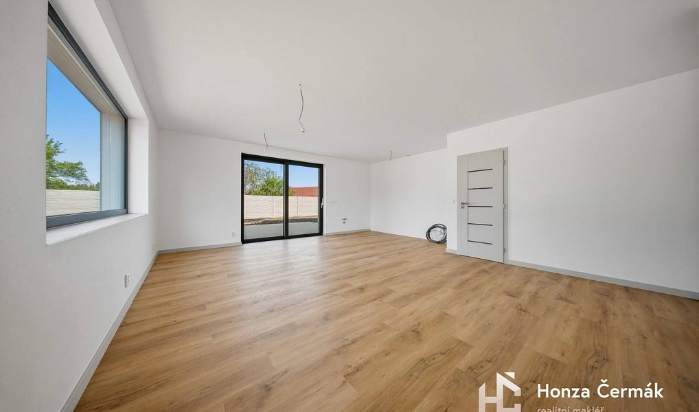 Prodej domu 109 m² s pozemkem 319 m², Oslavany – náhled fotky 2