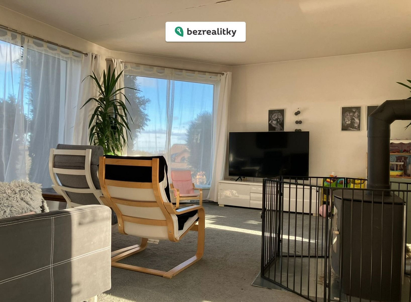 Prodej domu 294 m² s pozemkem 479 m² – fotografie 2