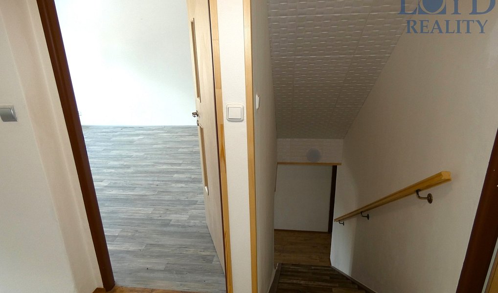 Prodej domu 144 m² s pozemkem 230 m², Karlovy Vary – náhled fotky 22