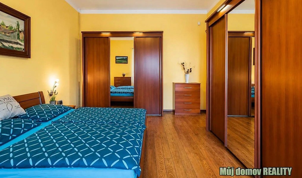 Pronájem domu 1 300 m² s pozemkem 1 022 m², Praha – náhled fotky 6